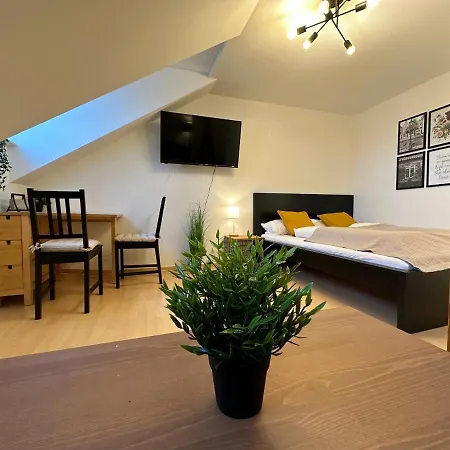 Gemuetliche, Charmante Naehe Zentrum Апартаменты